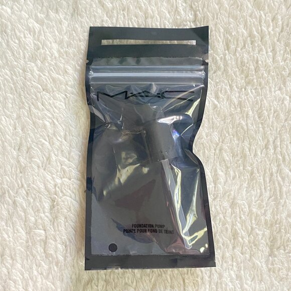 MAC Foundation Pump – 100% Authentic – New/Sealed - Picture 1 of 8
